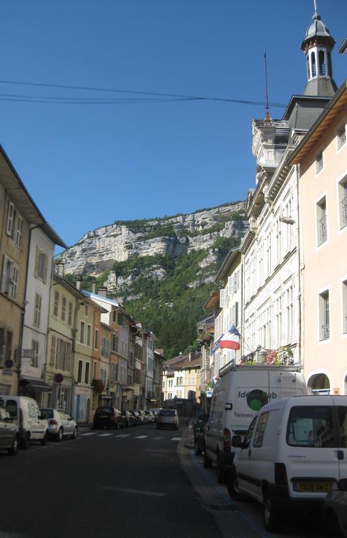 Home Nantua Studio Meubles Ain-Jura מראה חיצוני תמונה