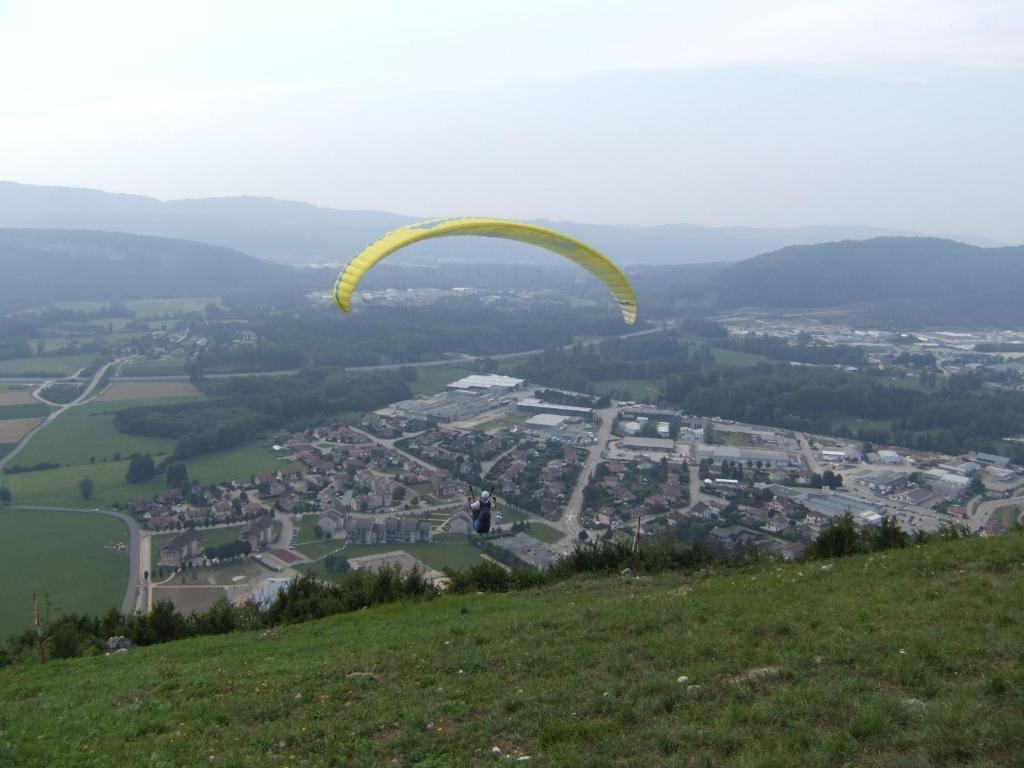 Home Nantua Studio Meubles Ain-Jura מראה חיצוני תמונה
