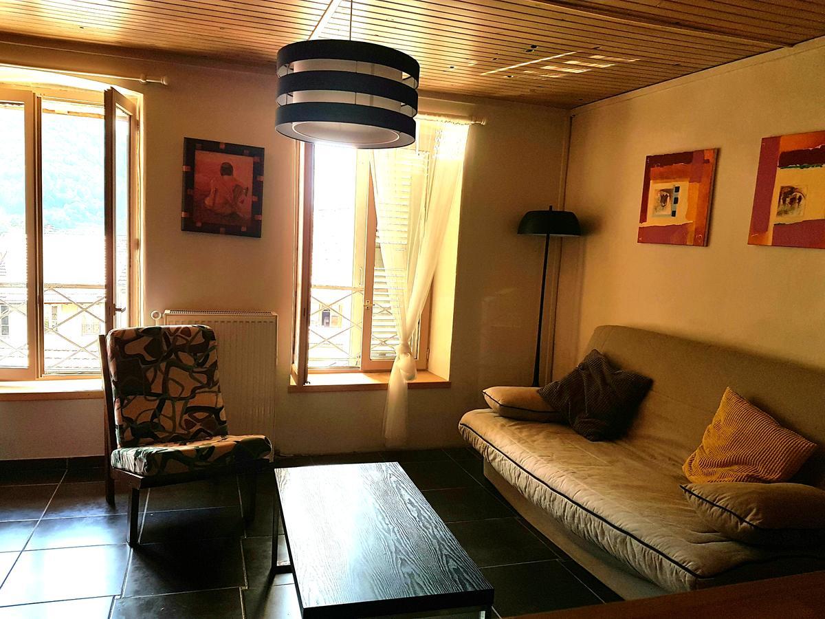 Home Nantua Studio Meubles Ain-Jura מראה חיצוני תמונה